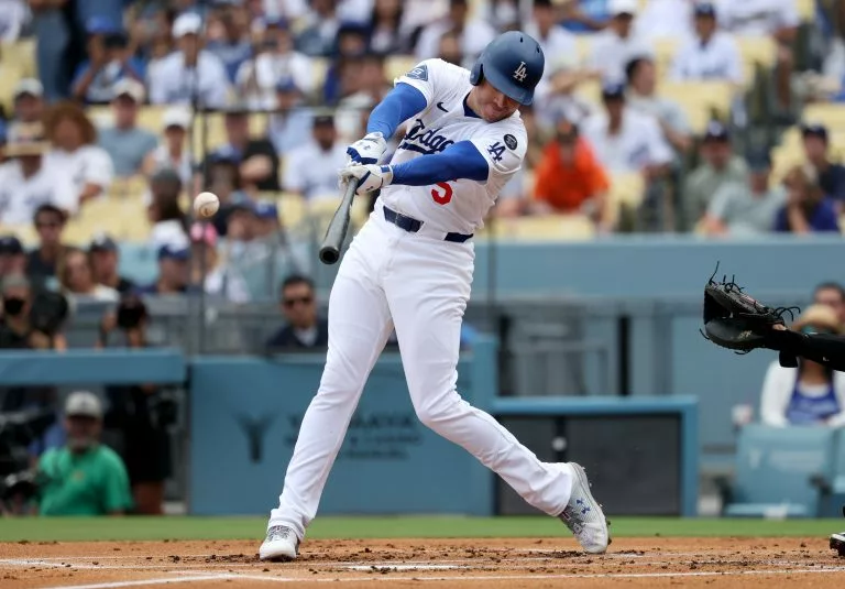Freddie Freeman looks to lead the Dodgers over the Diamondbacks