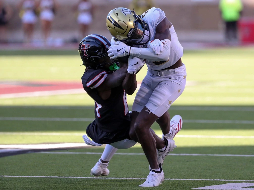 Oklahoma State vs UCF Picks and Prediction for Saturday, November 22, 2025