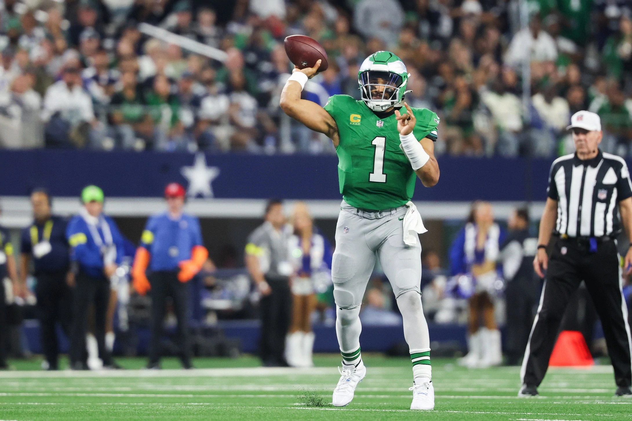 Chicago Bears vs. Philadelphia Eagles Picks and Prediction for Friday, November 28, 2025