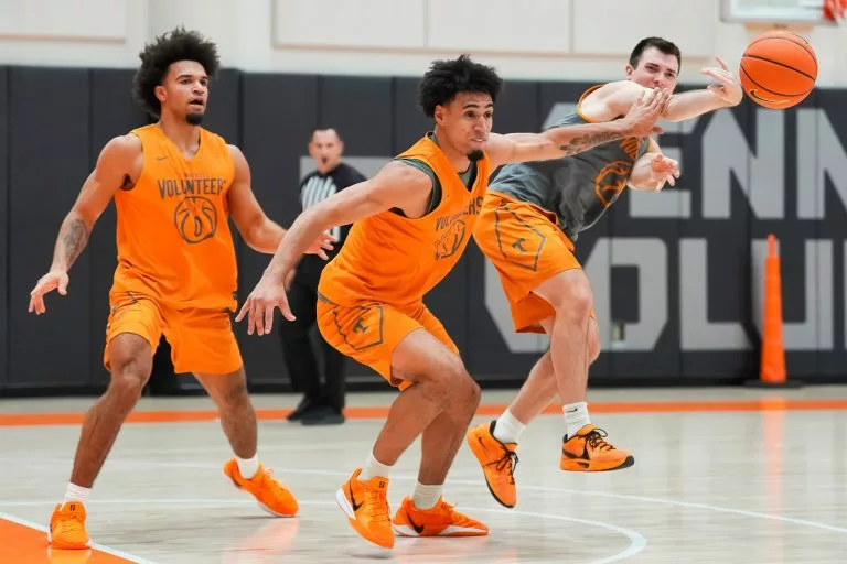 Ja'Kobi Gillespie looks to lead the Tennessee over Mercer