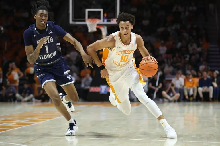 Tennessee vs South Carolina prediction