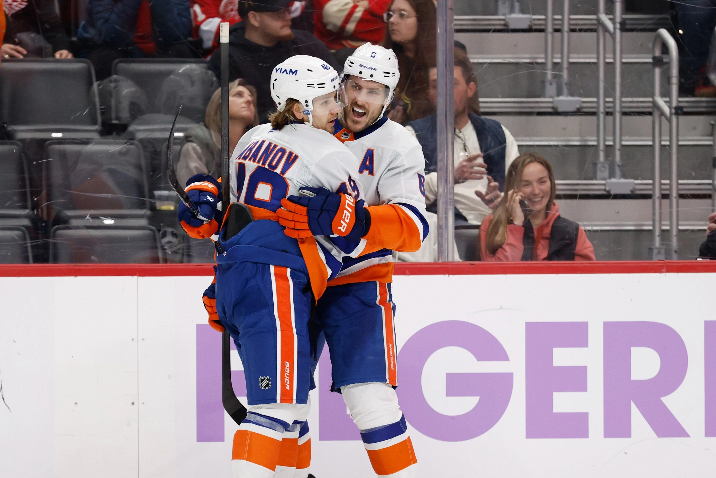 Toronto Maple Leafs vs New York Islanders Picks, Prediction, Odds, and Line Movement for Thursday April 9 2026