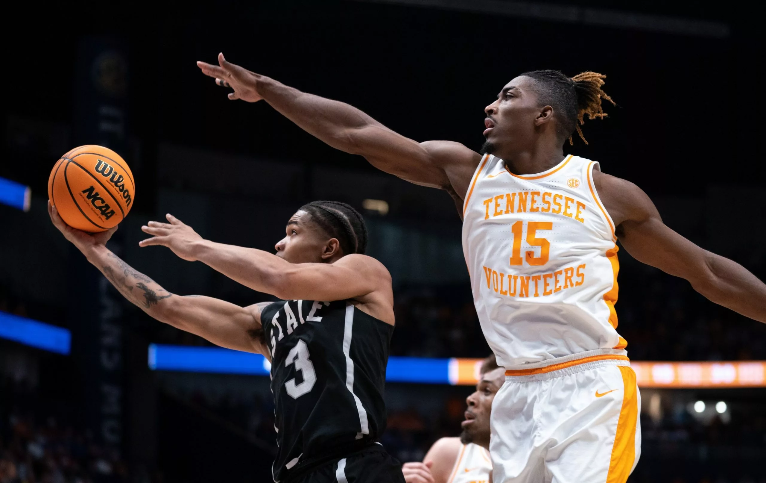 Louisville at Tennessee Picks and Prediction, Tuesday, December 16th, 2025