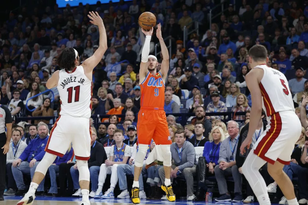 Thunder vs Lakers prediction Game 4