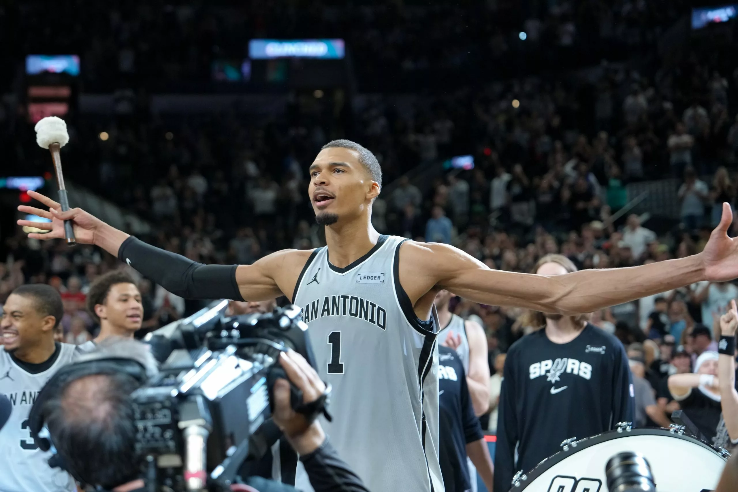 San Antonio Spurs vs Minnesota Timberwolves Picks, Prediction and Odds Game 6