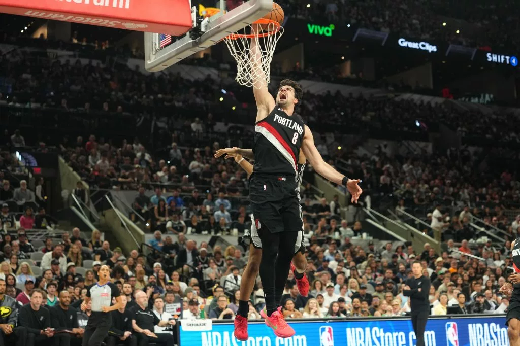 Kings vs. Trailblazers prediction.